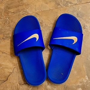 Nike slides
